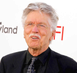 Tom Skerritt, star of Alien  and Top Gun, dies at 93